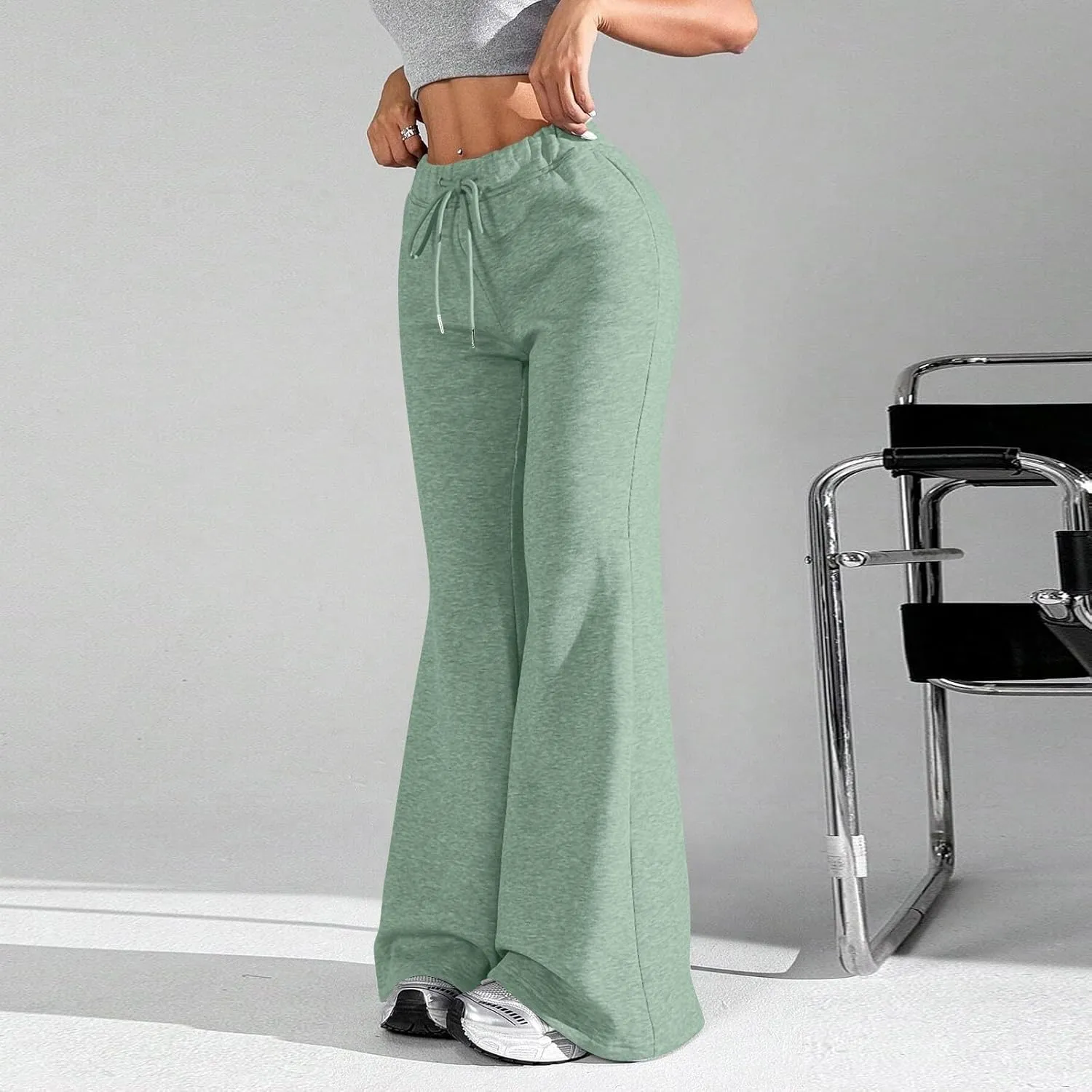 Fleece Lined Sweatpants Women Y2k Flare Wide Leg Yoga Pants with Pockets Loose Fit Elastic High Waisted Track Pants