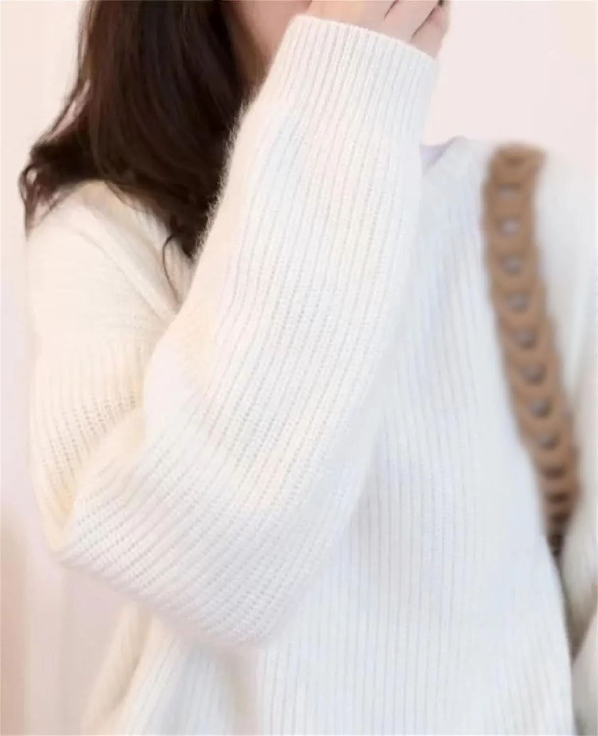 Women's Cashmere Sweater Retro Pullover Cashmere Knitted Sweater Soft O-Neck Bottoming Sweater