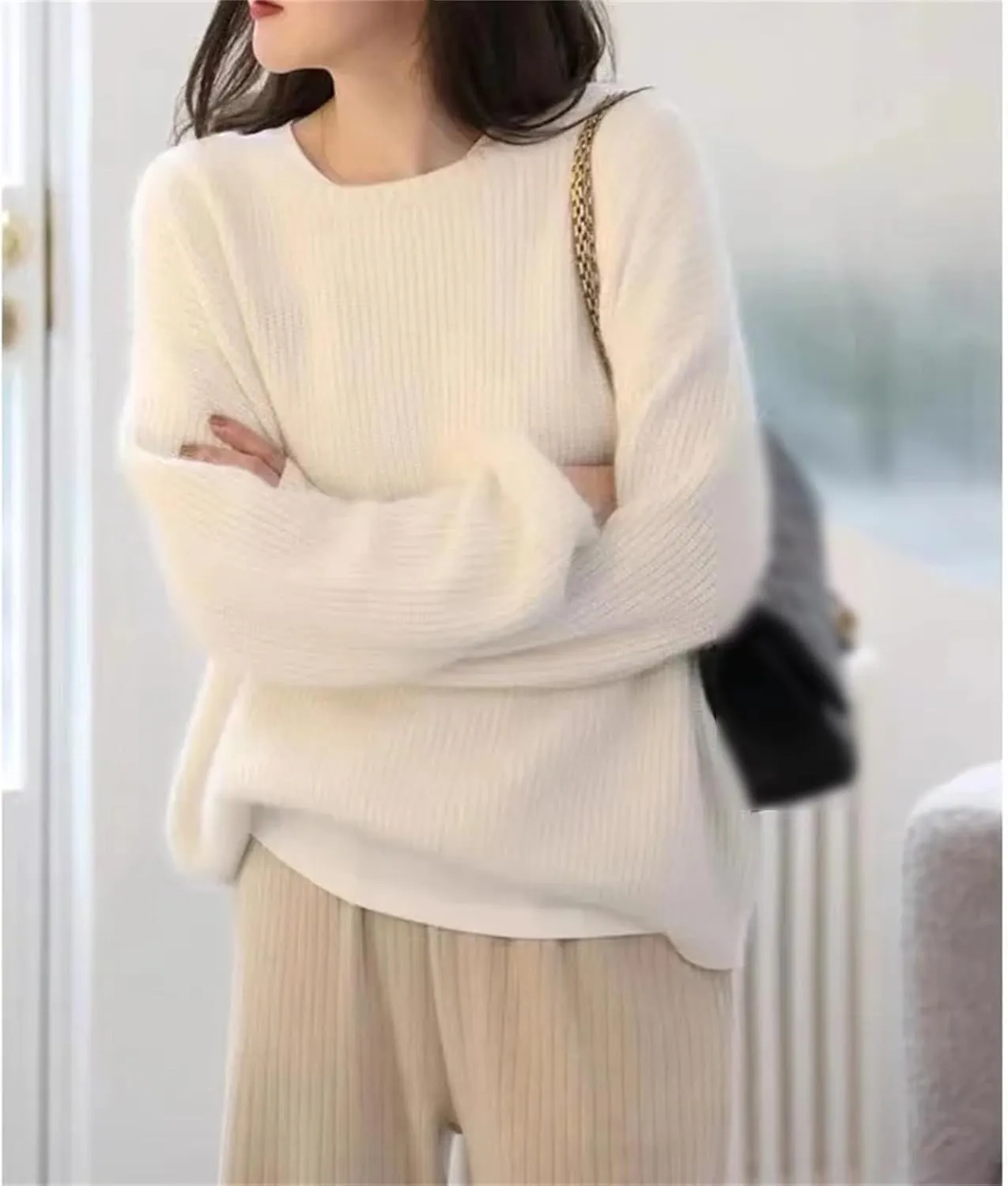 Women's Cashmere Sweater Retro Pullover Cashmere Knitted Sweater Soft O-Neck Bottoming Sweater