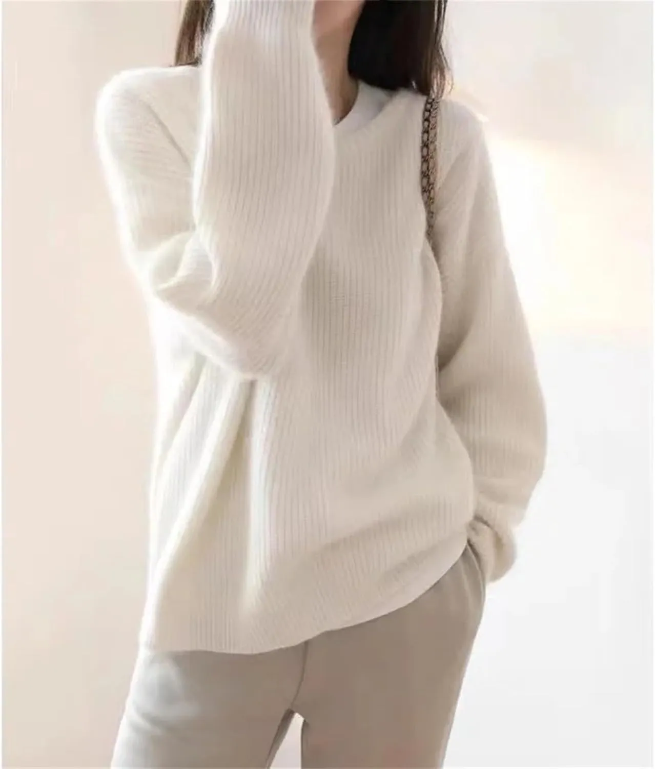 Women's Cashmere Sweater Retro Pullover Cashmere Knitted Sweater Soft O-Neck Bottoming Sweater