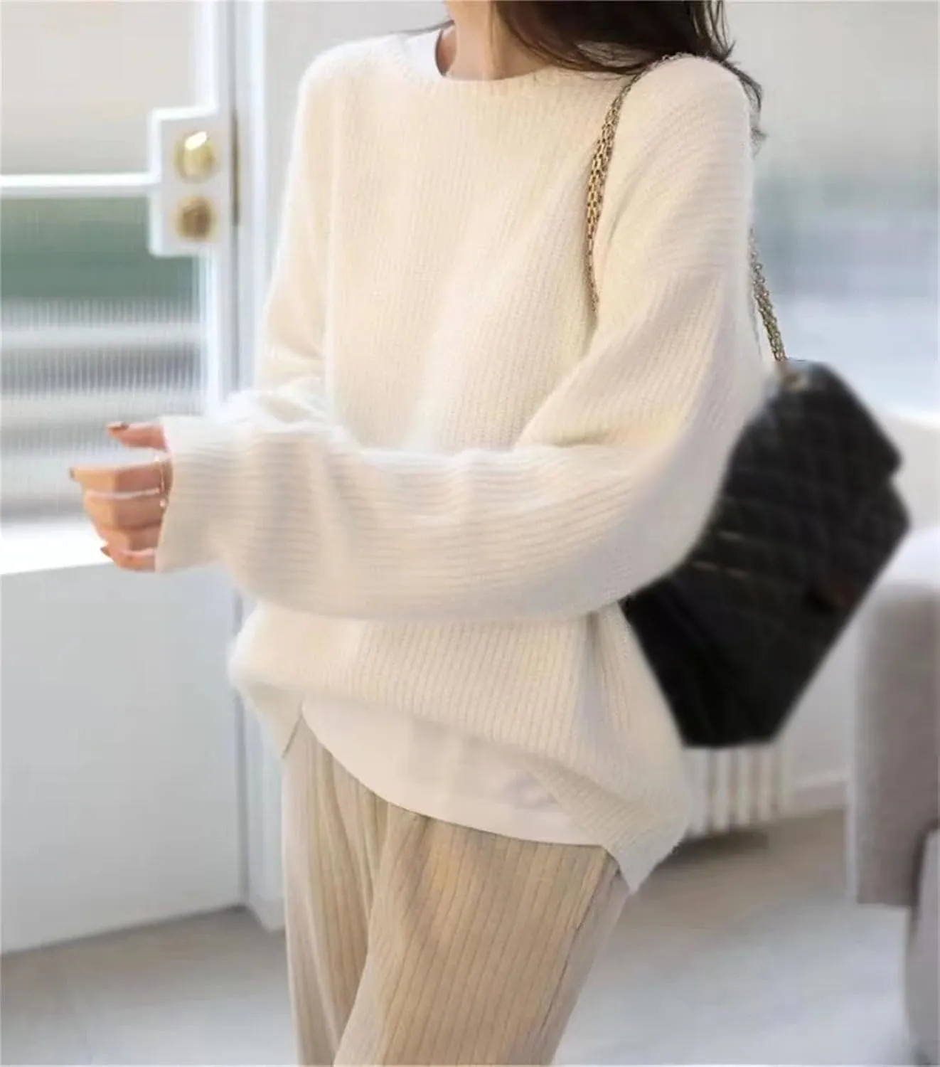 Women's Cashmere Sweater Retro Pullover Cashmere Knitted Sweater Soft O-Neck Bottoming Sweater